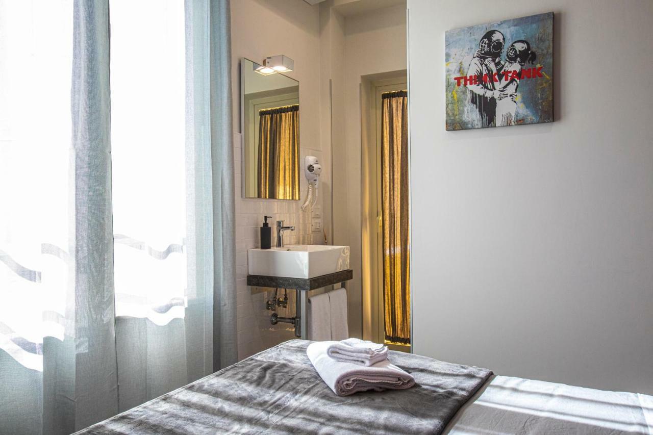 Garibaldi 136 Hotel Nápoly Kültér fotó